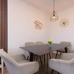 Διαμέρισμα Sea & View For Five Persons *