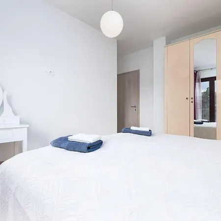 アパート Sea & View For Five Persons ポレッチ