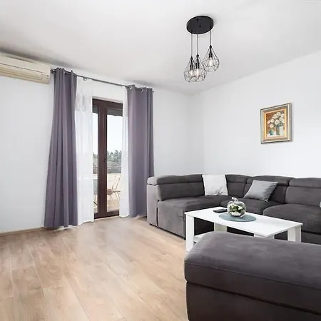 Sea & View For Five Persons アパート ポレッチ