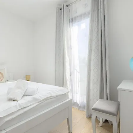 Sea & View For Five Persons Διαμέρισμα Πόρετς
