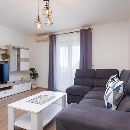 Sea & View For Five Persons 公寓 波雷奇