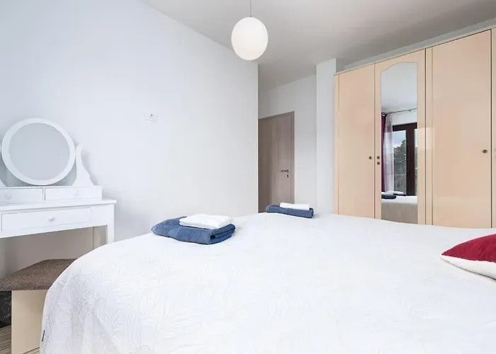 アパート Sea & View For Five Persons ポレッチ